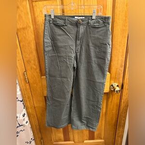 Old Navy wide leg cropped pants